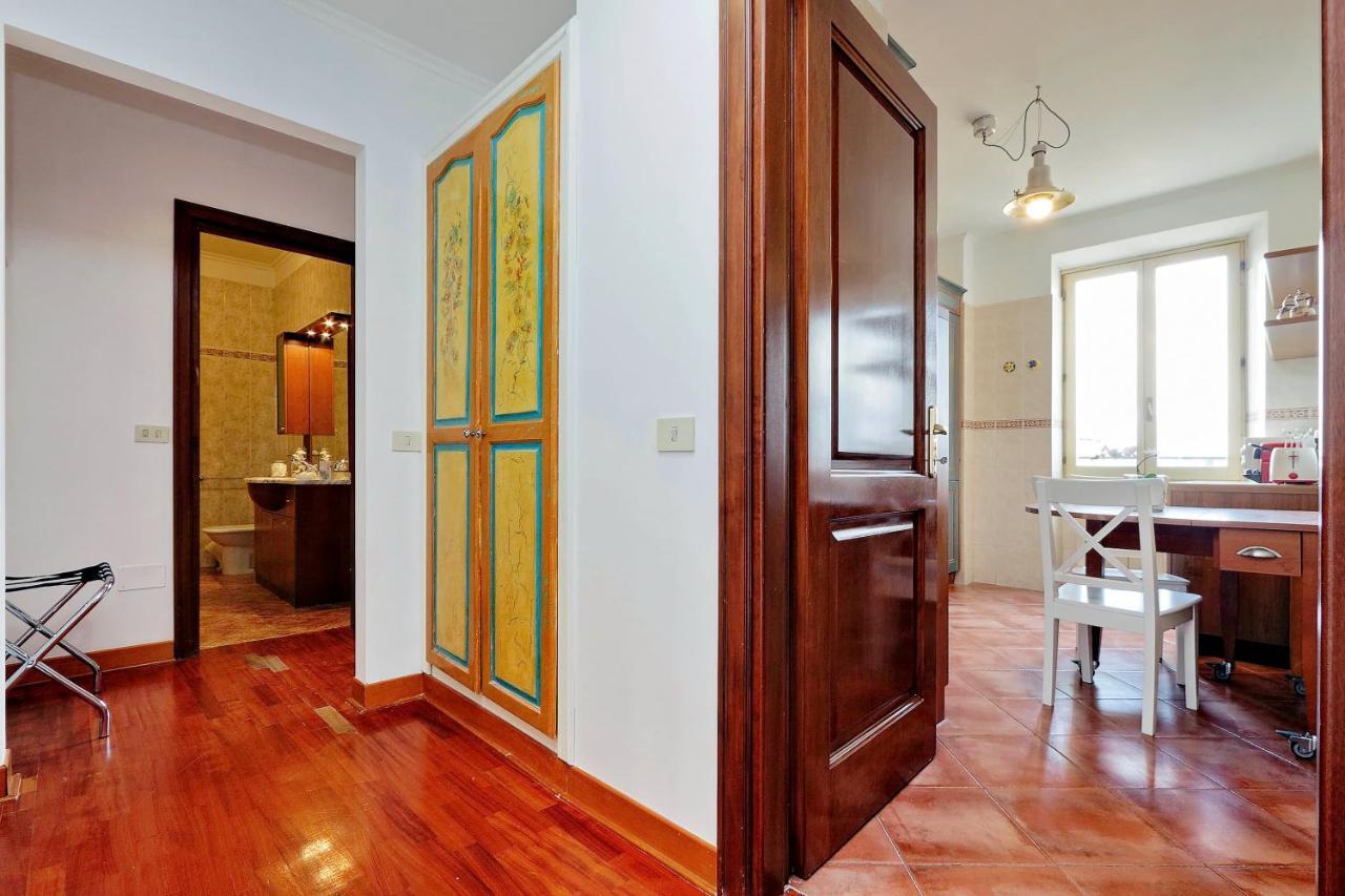 Colosseo Sunset Apartment Рим Екстериор снимка