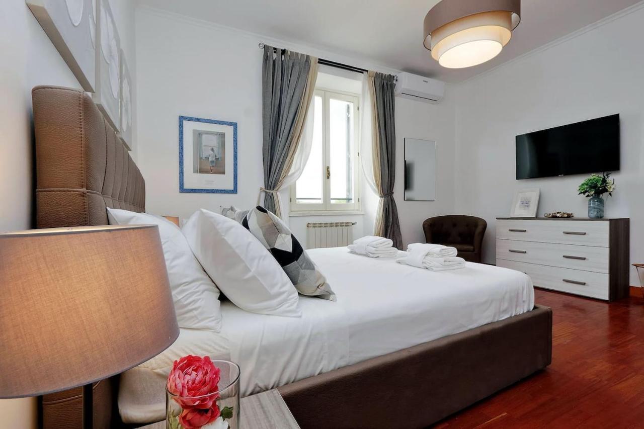 Colosseo Sunset Apartment Рим Екстериор снимка
