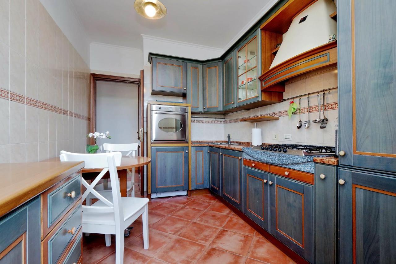 Colosseo Sunset Apartment Рим Екстериор снимка