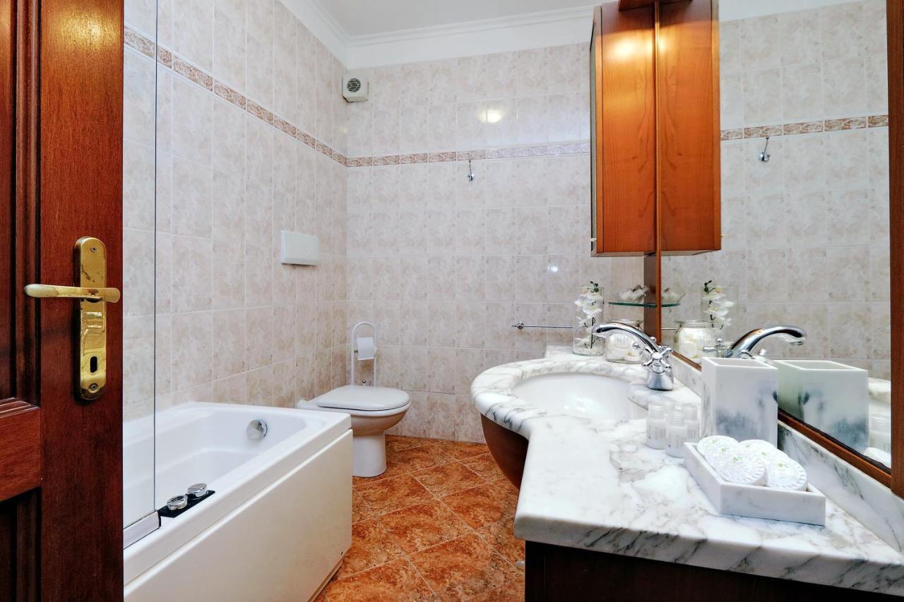 Colosseo Sunset Apartment Рим Екстериор снимка