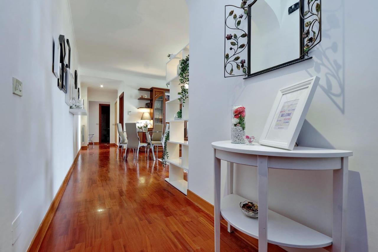 Colosseo Sunset Apartment Рим Екстериор снимка